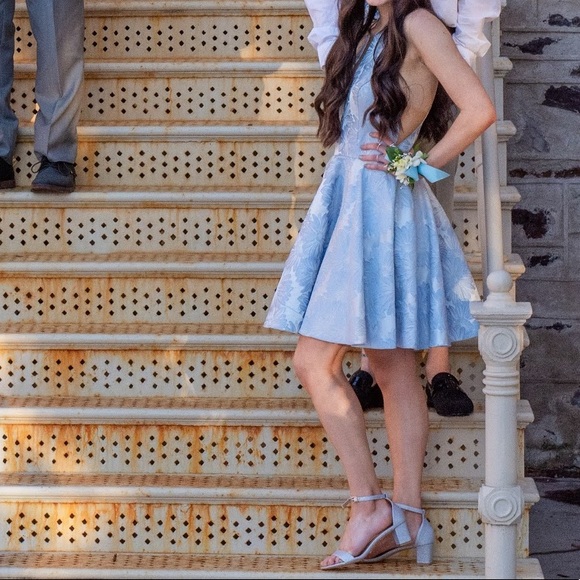 blue floral short homecoming/formal dance dress!! - Picture 5 of 6